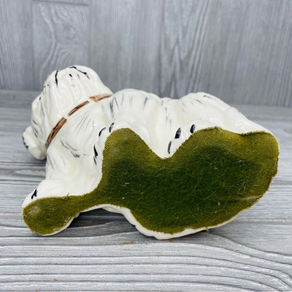 Bull dog ceramic figurine statue that’s judging you perfect bathroom decoration - Picture 12 of 14